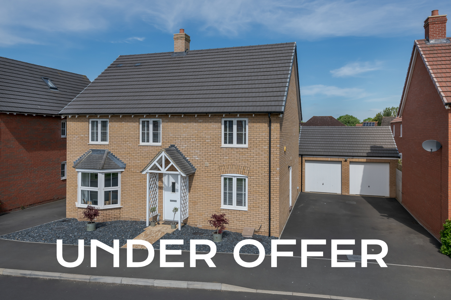 Hare Lane, Cranfield James Berry Town / Country / Equestrian